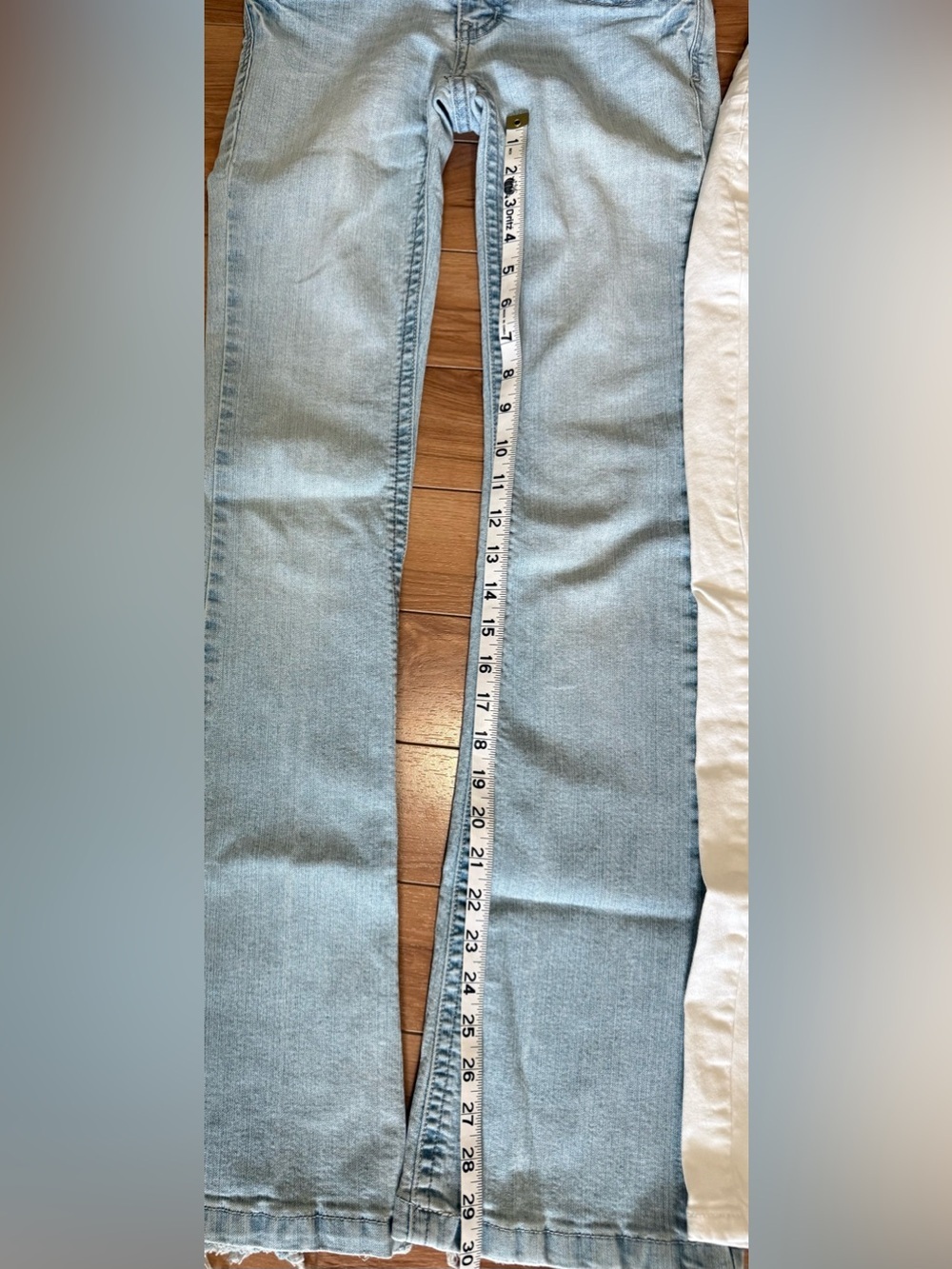 2 Pairs included - Street Wear Society & Bongo Jeans - Picture 15 of 16